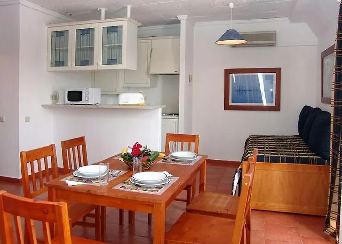 מלון דירות Turisticos Regina 3*