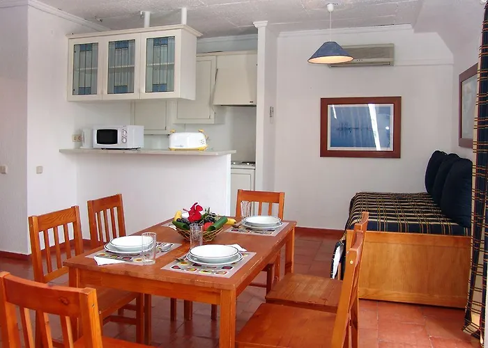 מלון דירות Turisticos Regina 3*