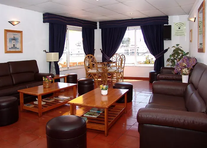 Turisticos Regina מלון דירות אלבופיירה